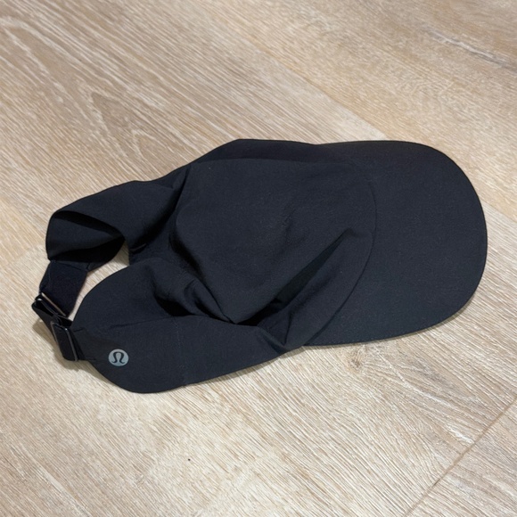 Lululemon running hat - Picture 1 of 2